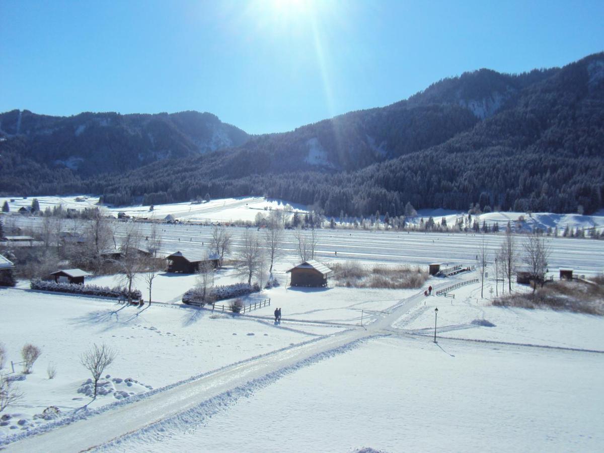 Haus Alpenfriede Hotel Вайсензее Екстериор снимка